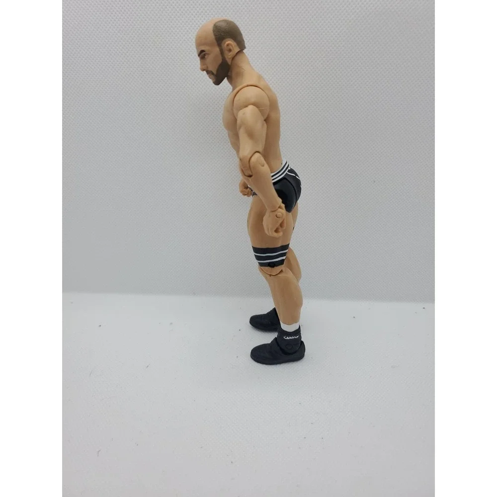 WWE Mattel‎ Elite Cesaro Wrestling Action Figure Black White Trunks Swiss Cyborg